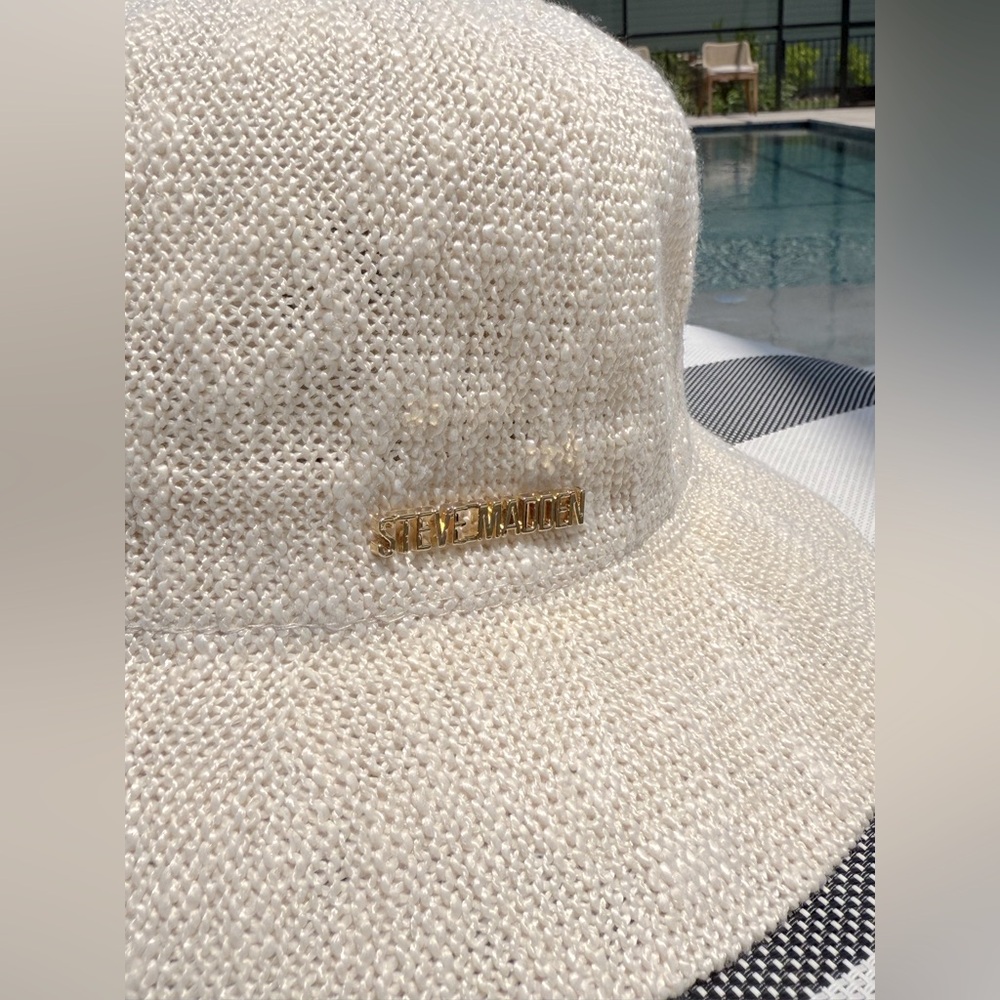 NWT Steve Madden Ivory Bucket Hat - Picture 4 of 5